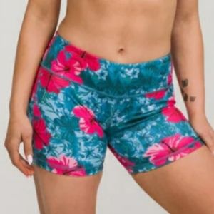 IAB 5" Hibiscus Love Teal Floral Shorts XS 4 Activewear